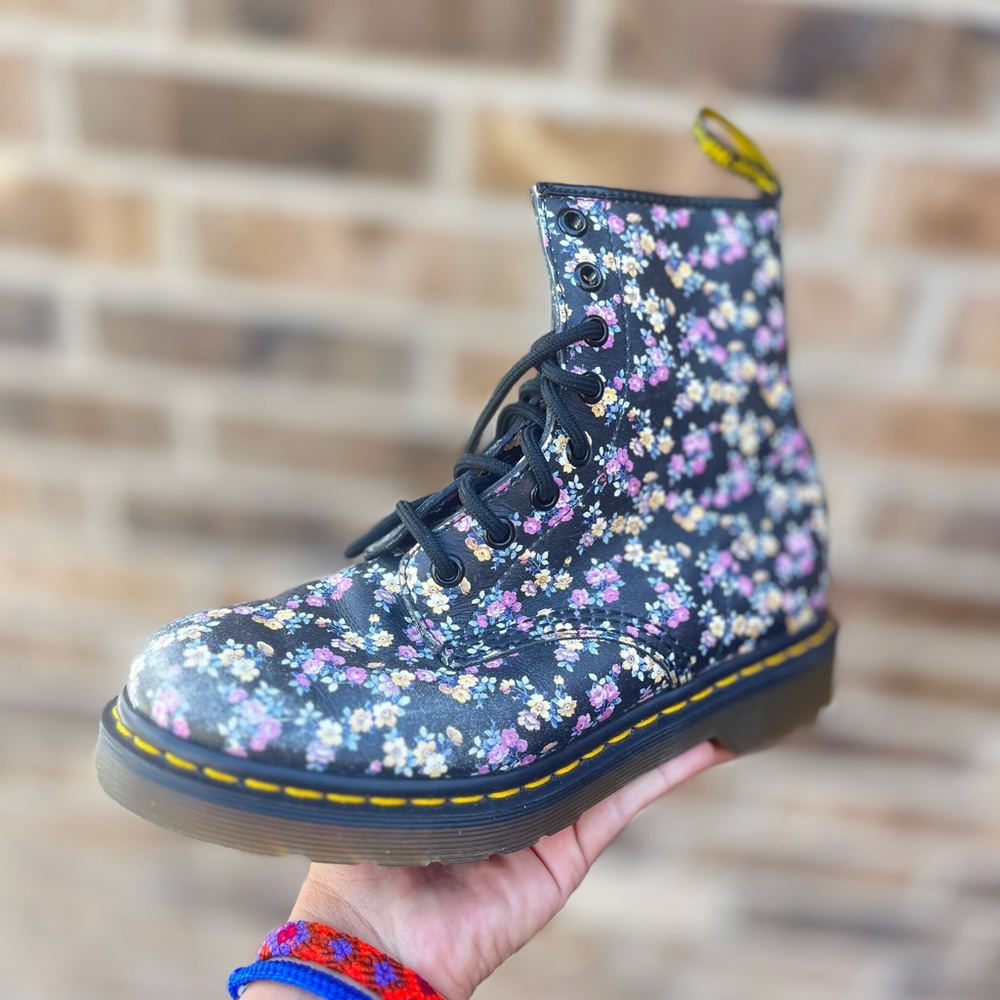 Floral Dr Martens ❤️